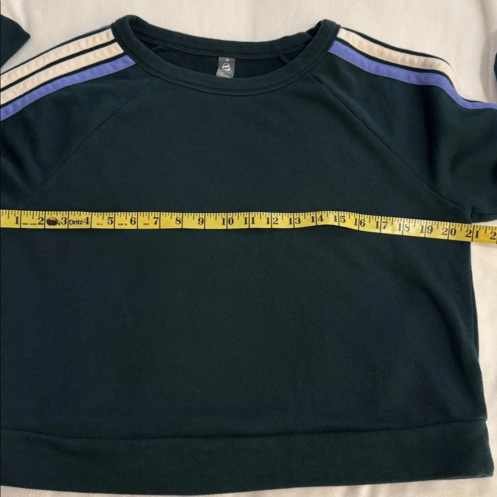 Lou & Grey XS Cropped Sweatshirt Dark Green Blue Stripe Sleeve Pullover LOFT - Picture 8 of 9